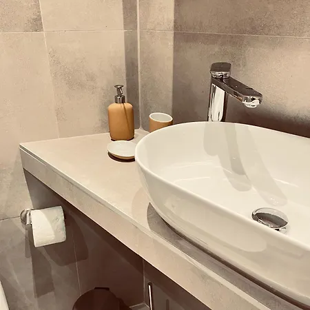 Kelyfos Sunset Luxury Apartment